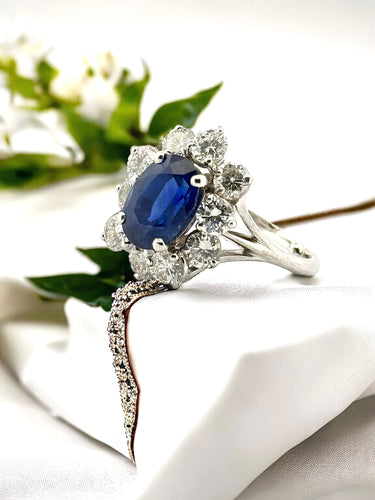 Bague 55 Bague en or blanc saphir de Ceylan non chauffé et diamants 58 Facettes