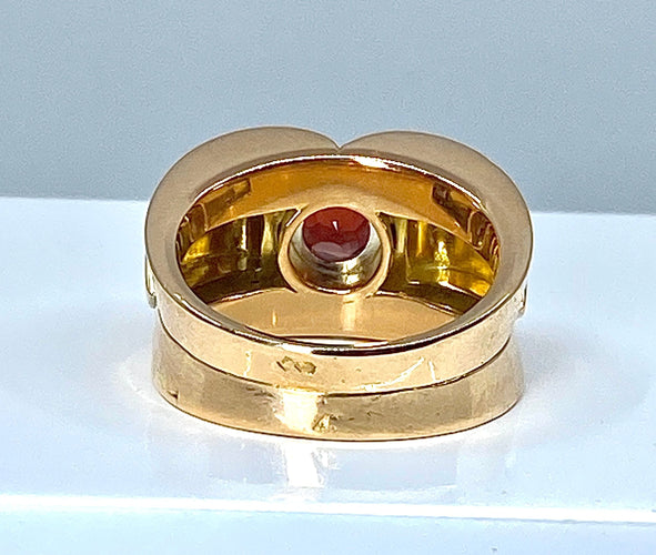 Bague Bague en or jaune 18 carats et platine sertie d’une pierre rouge , vers 1940 58 Facettes AB392