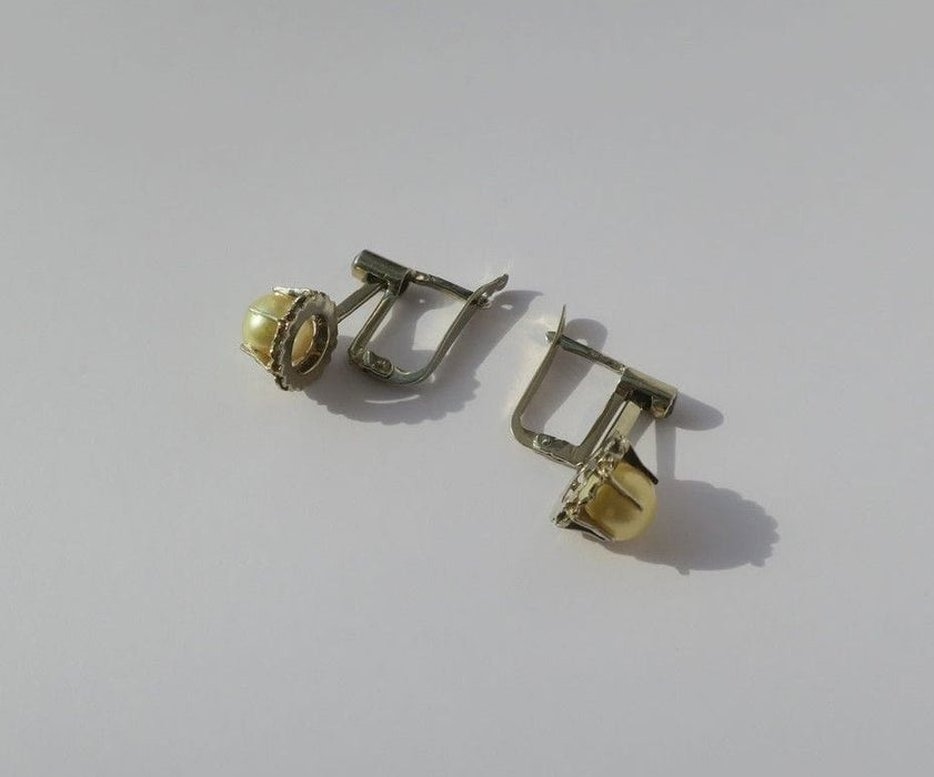 Boucles d'oreilles Boucles d’oreilles or blanc perles de culture Akoya dorées 58 Facettes