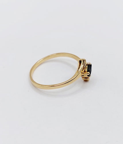 Bague 54 Bague vintage or jaune, saphir navette et diamants 58 Facettes A05234