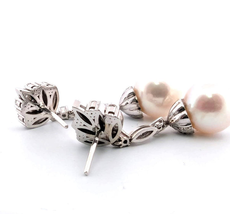 Boucles d'oreilles Boucles d'oreilles en or blanc avec perles et diamants 58 Facettes