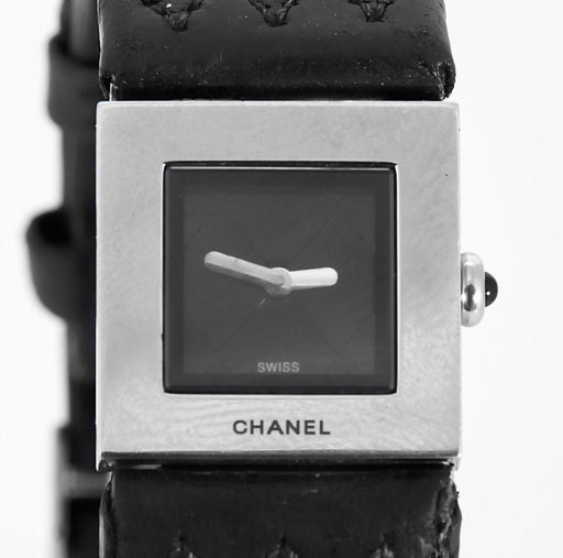 Montre CHANEL - Montre vintage modèle matelassé 58 Facettes