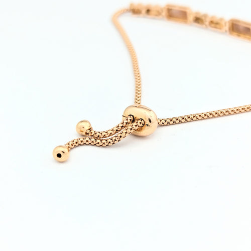 Bracelet Bracelet en or rose diamants et nacre 58 Facettes 30456