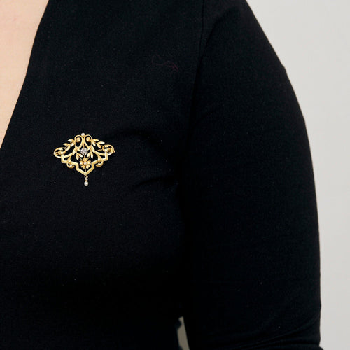 Broche Broche or jaunen diamant et perles 58 Facettes THI0298