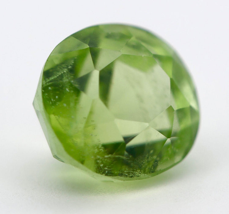 Gemstone Peridot 2.31cts 58 Facettes