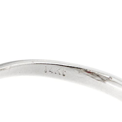 Bague ornée de rubis, d'émeraudes et de diamants