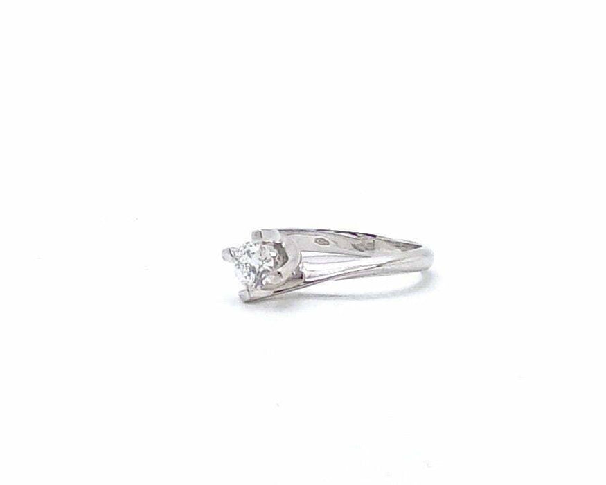 bague solitaire or blanc diamant