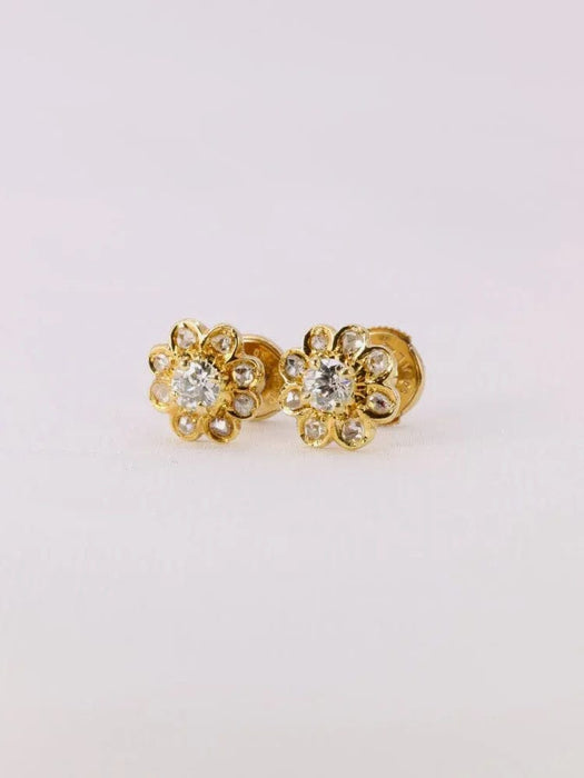 Boucles d'oreilles Boucles d'oreilles fleur or jaune diamants 58 Facettes J539