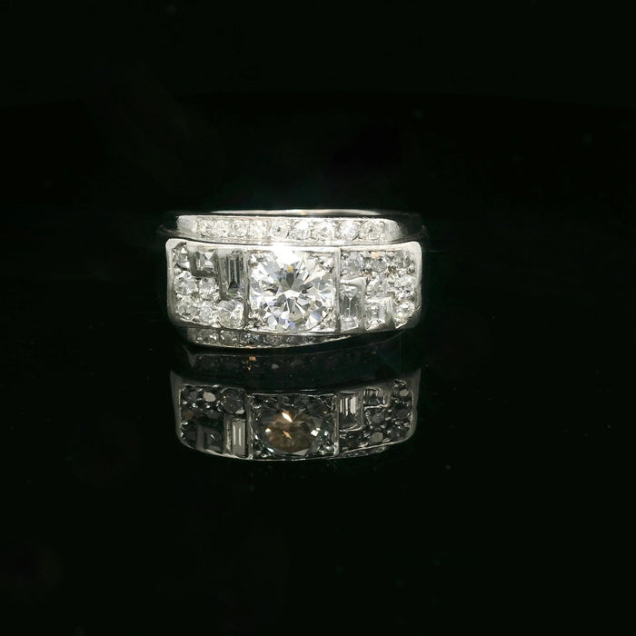 Bague 52 Bague en platine et diamants vers 1940 58 Facettes