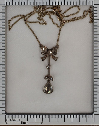 Pendentif Pendentif victorien en diamant arc et poire des années 1890 58 Facettes 24086-0163
