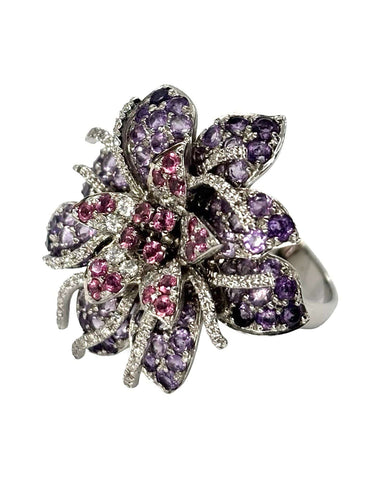 Bague 63 Bague fleur MATY or blanc diamants, améthystes et tourmalines 58 Facettes 1063