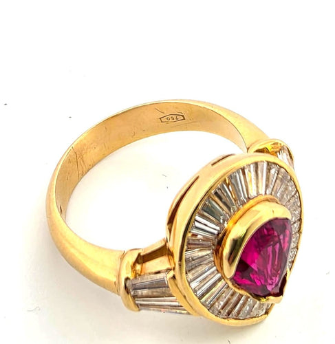 Bague 53 Bague en or jaune avec rubis et diamants 58 Facettes