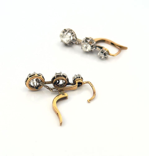 Boucles d'oreilles Boucles d’oreilles dormeuses 3 diamants or 18 carats 58 Facettes