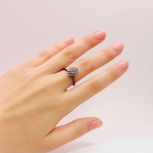 Bague Bague en or blanc avec diamants 58 Facettes 50286