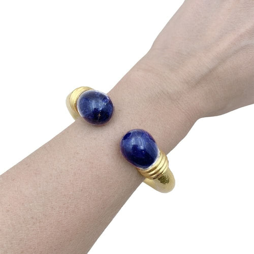 Bracelet Bracelet jonc Ilias Lalaounis, collection "Neolithic", en or jaune martelé et sodalite. 58 Facettes 34906