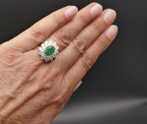 Bague 58 Bague émeraude 2,34 carats Et Diamants 3 Carats, Or Et Platine. 58 Facettes C70-03