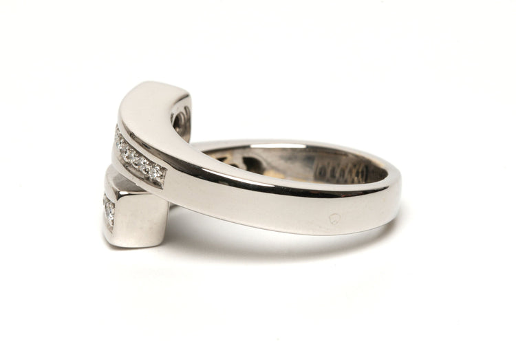 Bague 58 Bague contemporaine or blanc, diamants 58 Facettes 21798