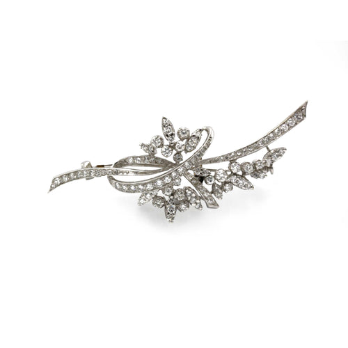 Broche Broche florale - Or blanc & Diamants 58 Facettes 250417R