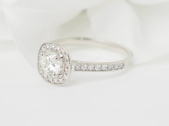Bague 54 Bague solitaire en or blanc et diamants 0.68ct 58 Facettes 31790/32624