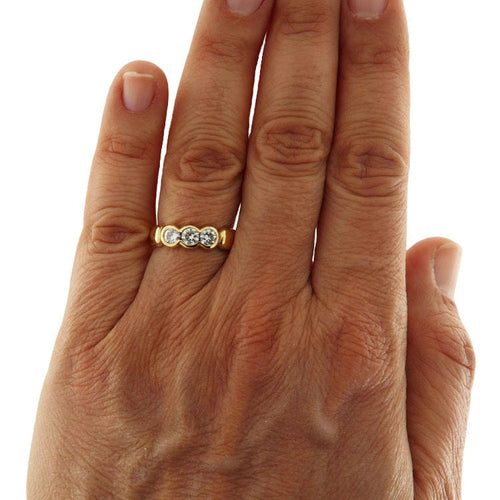 Bague 53.5 Bague trilogie en or jaune avec diamants 58 Facettes G3736