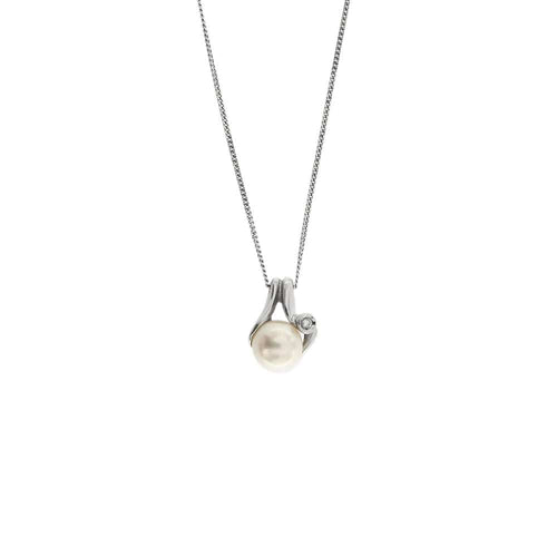 Collier Collier avec perle et diamant 58 Facettes 36952