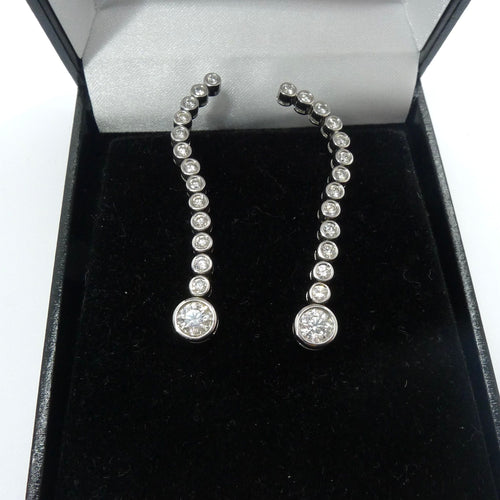 Boucles d'oreilles Boucles d'oreilles or blanc et diamants 2,2 ct 58 Facettes