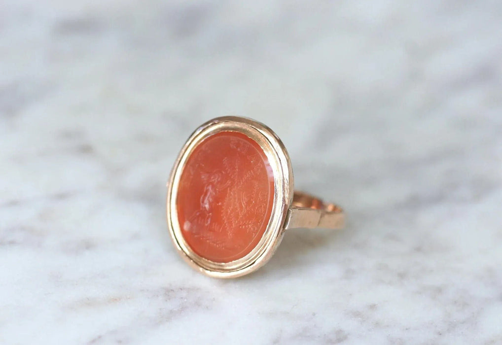 Bague 63.5 Bague Ancienne Intaille  or rose cornaline 58 Facettes