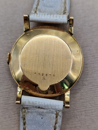 Montre Jaeger-LeCoultre - Montre femme 1970s en or jaune 18 kt 58 Facettes