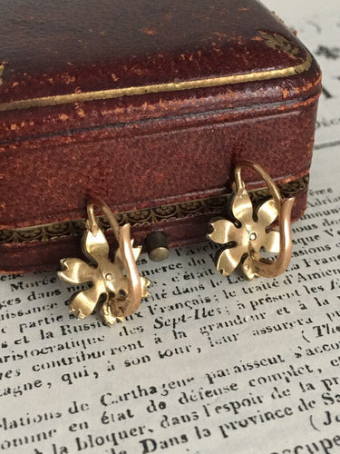 Boucles d'oreilles Boucles d'oreilles dormeuses anciennes en or 18K et argent 58 Facettes