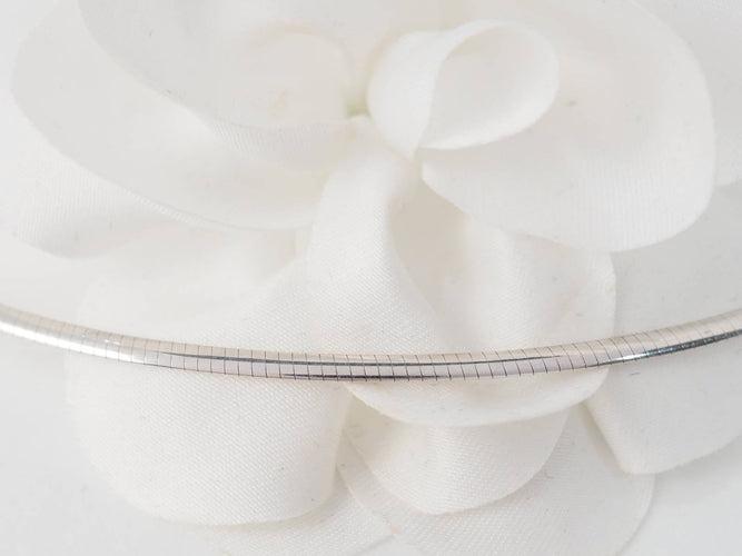 Collier Collier Oméga en or blanc 58 Facettes 32185