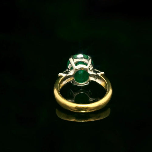 Vintage Emerald ring 58 Facettes