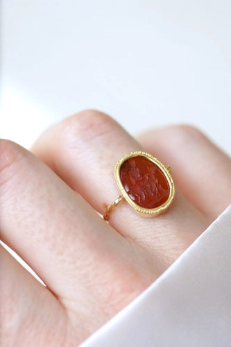 Bague Bague ancienne intaille sur verre Diane 58 Facettes