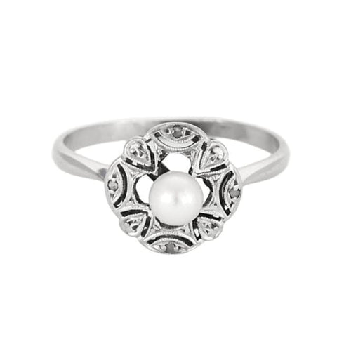 Bague 52 Fine bague de jeune fille en or blanc, perle et roses diamantées 58 Facettes FOU11502