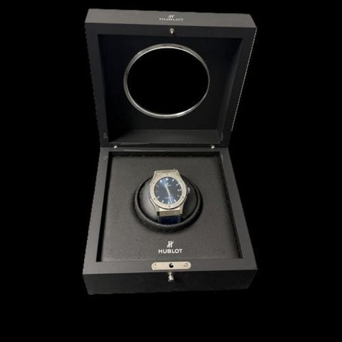 Montre Hublot Montre Classic Fusion 45 Blue 58 Facettes MT40734
