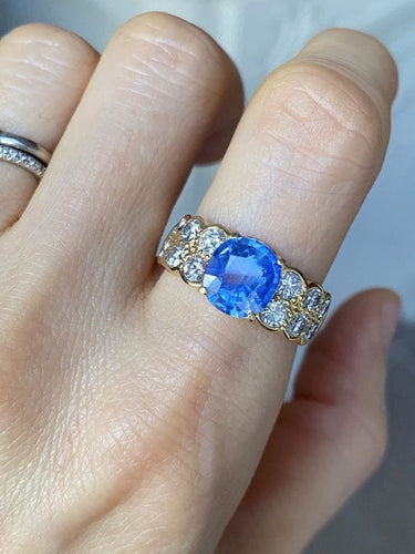 Bague 58 Bague en or jaune sertie d'un saphir de Ceylan non chauffé 58 Facettes