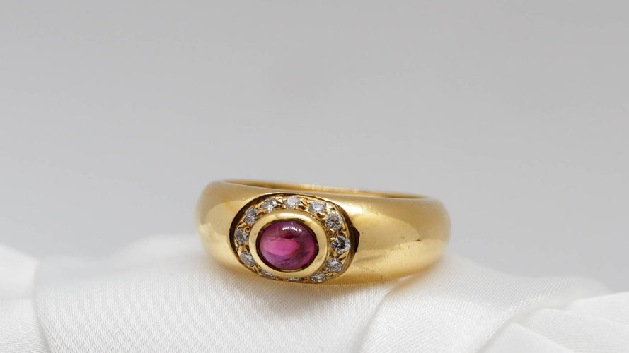 Bague 51 Bague en or jaune; rubis et diamants 58 Facettes 26675