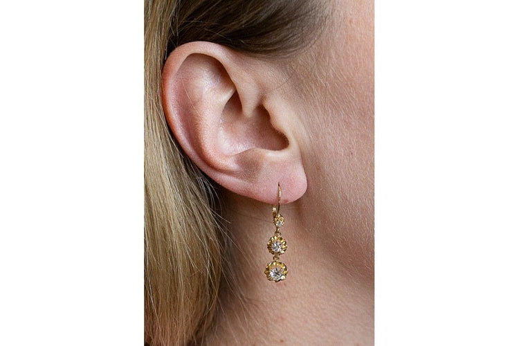 Boucles d'oreilles pendantes en or avec diamants d'environ 1,00 ct, France, milieu du XXe siècle