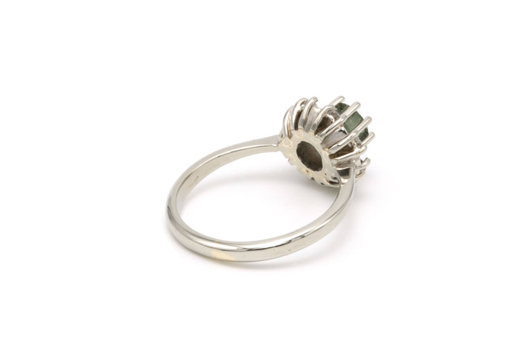 Bague Années 50 en or blanc 18 carats sertie d'une tourmaline et de diamants "taille" 8/8