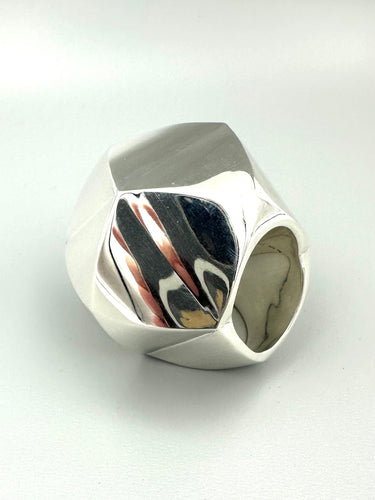 Bague 54 HERMES. Collection "Météore", bague en argent 925/00 58 Facettes