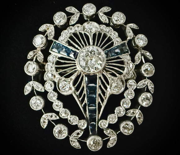 Broche/Pendentif Art Déco en platine serti de 2,80 carats de diamants et saphirs