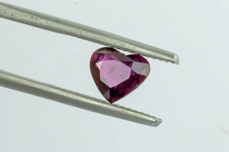 Gemstone Rubis 1.03cts chauffé de Birmanie certificat GFCO 58 Facettes 475