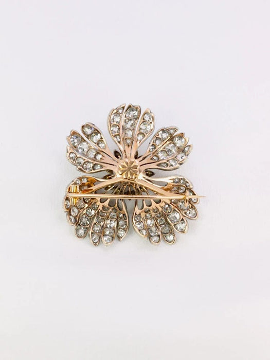 Broche Broche fleur ancienne or argent diamants taille ancienne 58 Facettes 339