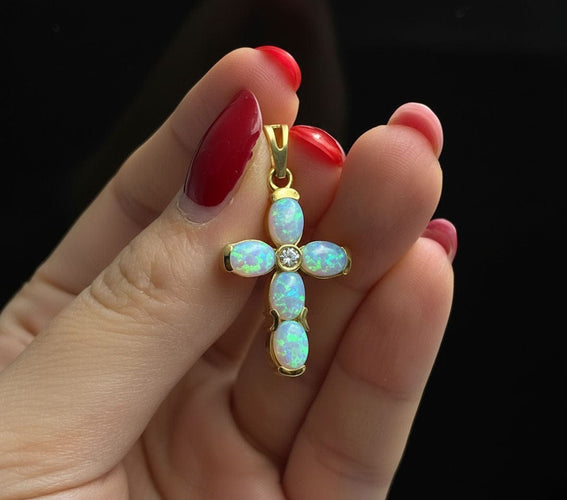 Croce Moderna con Opali Arlecchino 58 Facettes