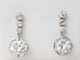 Boucles d'oreilles Paire de dormeuses anciennes en or blanc et diamants 58 Facettes 32108