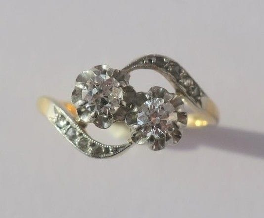 Bague 51.5 Bague Toi et Moi ancienne en or jaune 18k et platine, diamants 58 Facettes