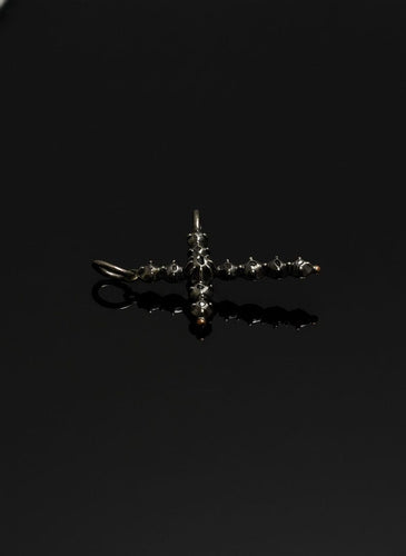 Croce di Stile Gotico con Diamanti a “Rosa”, XVIII secolo. 58 Facettes