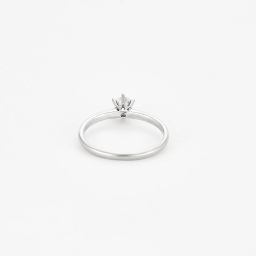 Bague Solitaire en or blanc et diamant