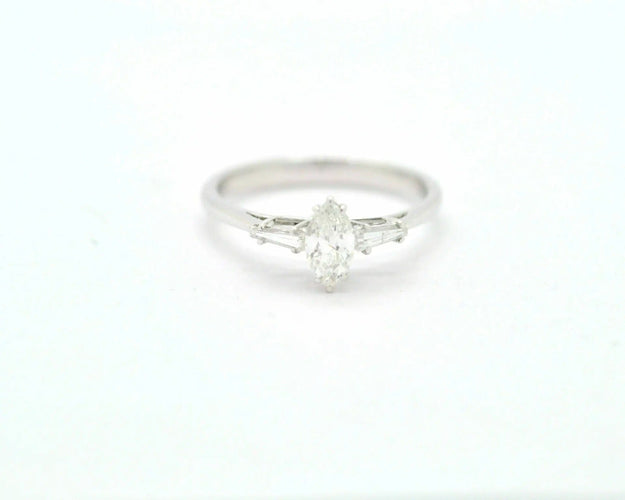 Anello trilogy diamanti marquise e baguette 58 Facettes 8719