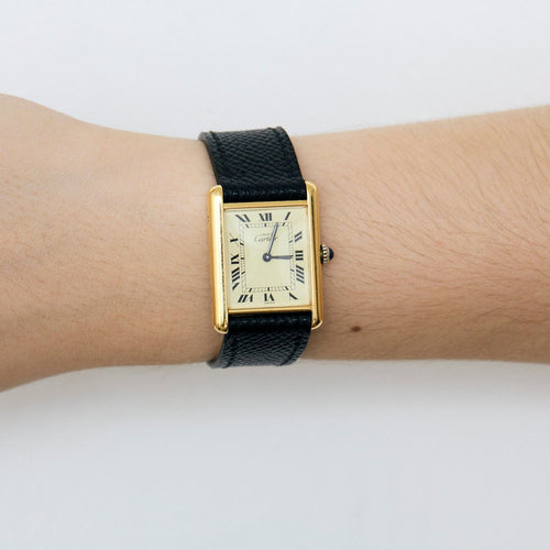 Montre CARTIER - Montre Modèle Tank Must en argent plaqué or 58 Facettes