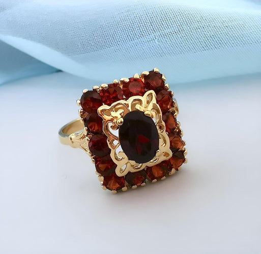 Bague 57.5 Bague grenats Or jaune 18K 58 Facettes 1756